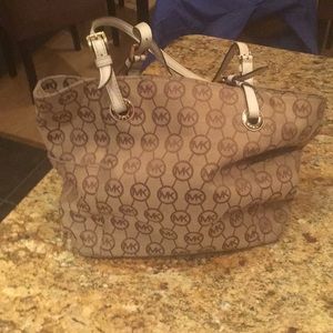 Perfect condition Michael Kors bag!